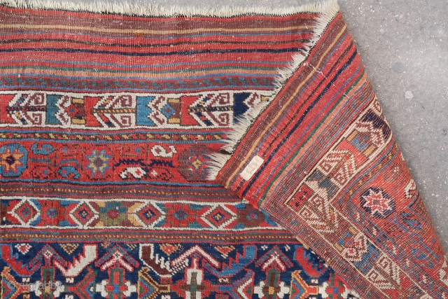 Old and small Afshar rug (186cm x 133cm / 6,10ft / 4,36ft)
Colors are all good, varied and attractive. 

Condition overall good for its age with the presence of large kilim skirts on  ...