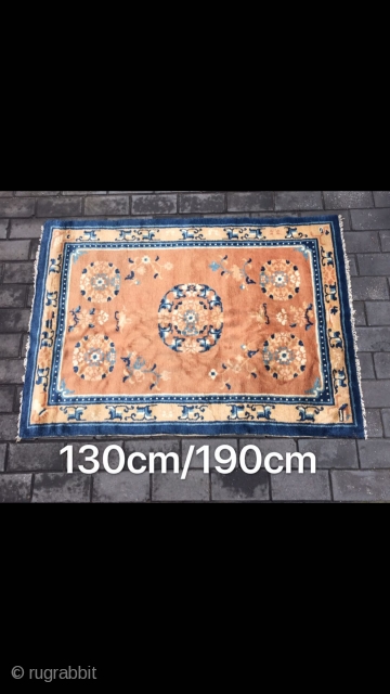 Ningxia rug, medallion flowers pattern. Good age and condition. Size 130*190cm(51*74”)                      