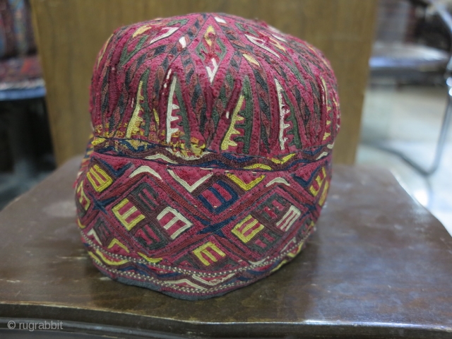 Tourkmen hat silk price:POR                             