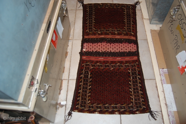 BEAUTIFUL TURKMEN CARPET DONKEY BEG 1st half 20TH CENTURY. IT IS IN PERFECT CONDITION WITH NATURAL COLOURS AS YOU CAN SEE INTHE PICTURES.          