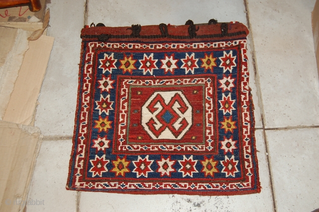 A BEAUTIFUL SUMAK TORBHA IN A VERY GOOD CONDITION. THE SIZE IS 41 X 39. FOR MORE INFORMATIONS, PLEASE CONTACT ME            