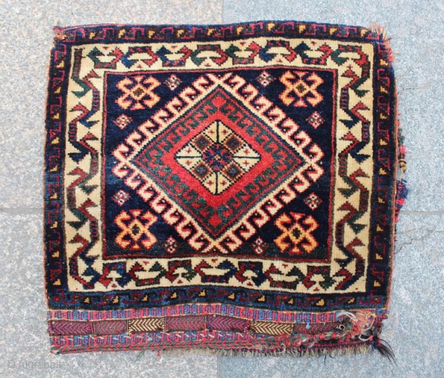 Qashqai Shiraz bag face
size: 54 x 58 cm                         