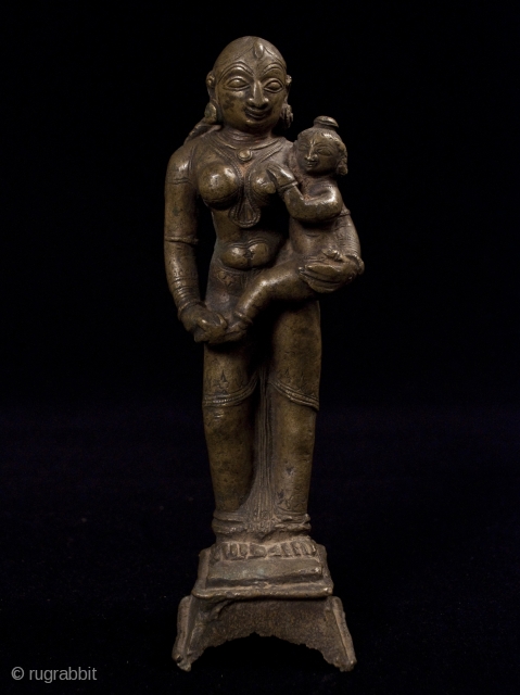 In Tribute to Mothers. Parvati with child,
India.
Lost wax cast bronze.
7.5" (19 cm) high.
17th century.                   