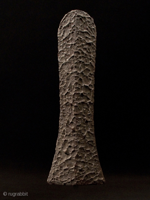 Yari saya (spear scabbard),
Japan.
Wood, tataki nuri lacquer, custom base.
10" (25.5 cm) high.
Edo Period.
Condition: lacquer intact, small losses at underside corners.
             