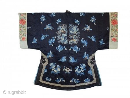 Chinese Antique Silk Robe With Blue Butterflies


Chinese antique silk women's robe, embroidered with butterflies and flowers, with elaborate butterflies and fruit in forbidden stitch with gold thread details on a dark, blue  ...