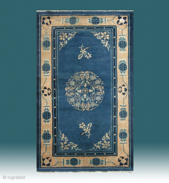 No.D076 * Chinese "Peking Rug" ,Origin: Beijing.Age: Early-20th Century . 
Size: 93x151cm(3'1"x5'). Shape: Rectangle. Background Color: Blues .
Chinese Old Peking rug, This is an elegant old Peking carpet. The field contains a  ...