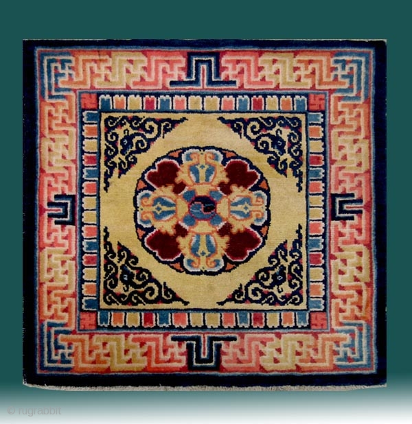 No.R090 * Chinese Antique Ningxia Temple Mat-Rug,Age: 19th Century. Size: 70x73cm( 28" x 29" ).Origin:Ningxia. Shape: Square.Background Color: Yellows. 
             