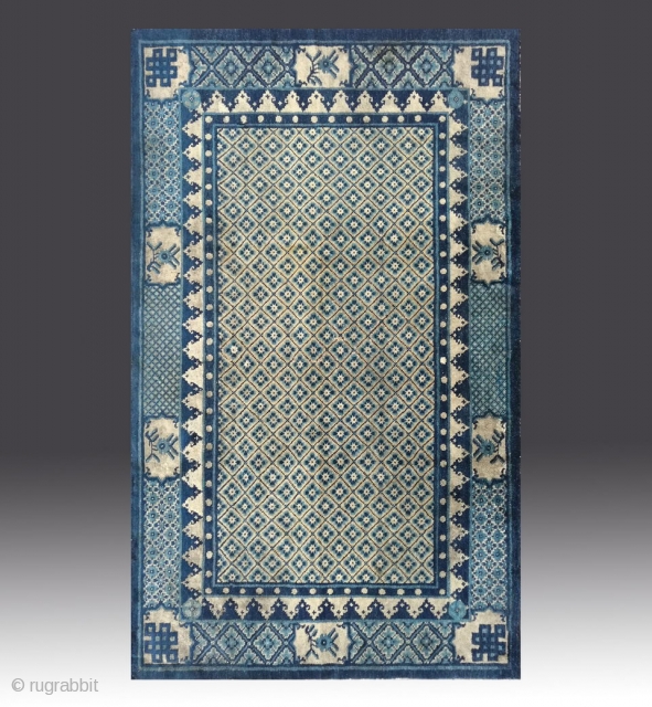 No.R114 * Chinese Antique Carpet ,Origin: Baotou-Suiyuan. Age: Early-19th Century.
Size:118x192cm(3'10"x6'4").Shape: Rectangle. Background Color: Off-whites,lvory.                   