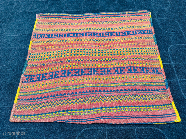 Excellent Condition 
Size 74 Cm X 79 Cm                         