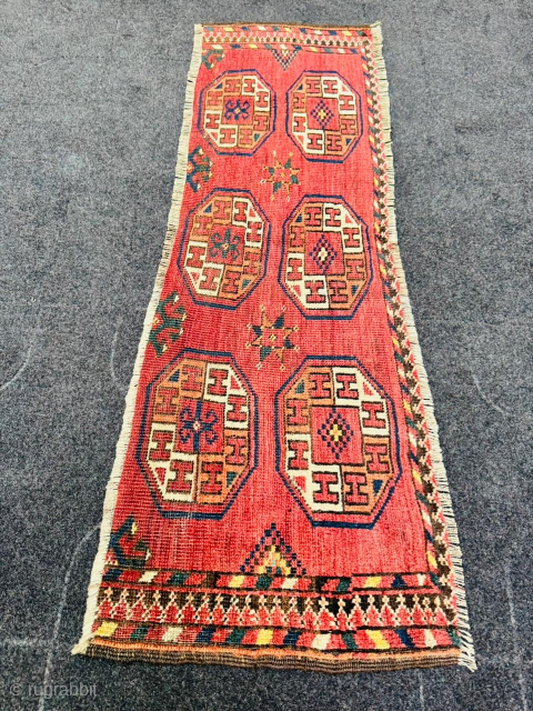 https://zubaidatribalrugs.etsy.com/listing/4388466003
Size 107 Cm X39 Cm                            