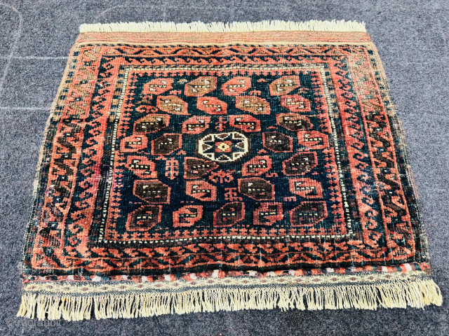 https://zubaidatribalrugs.etsy.com/listing/4417782115
Baloch Tribal Rug.over 100 Years old                           