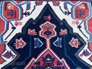 Description: Bidjar kilim with brilliant colours and attractive design.

Dimensions: 162 cm x 116 cm.

Age: approx. 60 years.

Condition: very good. Minor wear and tear (see pictures)        