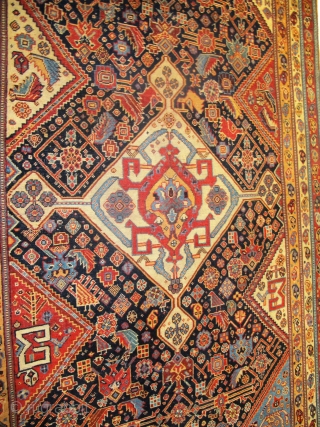 Here is a very beautiful 19th century Qashqai rug 2.24m x 1.30m. Great details, lovely colours, full of wonderful imagery. The condition is very good. Original selvages, good even pile.   