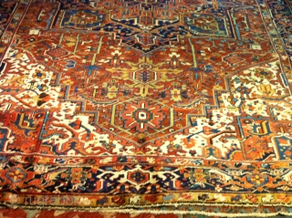 1920"s Persian Heriz 11'6"x8'10"  no pet stain not dry rot no holes.  Ends are intact.                