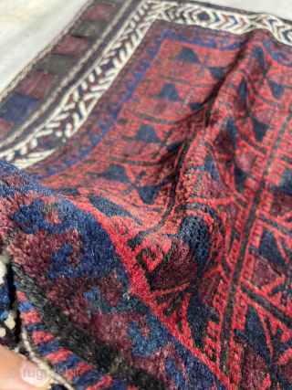 Beluch Bagface 1900's
Feet: 2.4 X 2.4
Size: 70 X 70 
neutralrug@gmail.com 
+905448051068 
IG: @neutralrug 
https://www.instagram.com/neutralrug?igsh=MXNqdDl5N3NucG9haQ%3D%3D&utm_source=qr Emre Neseli                 