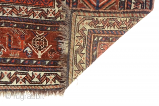 Antique Khamseh or Qashqai rug, early 20Th century. 258 x 167cm (101,5” x 66”).

A piece with excellent quality of velvety wool, with varied and saturated dyes dominated by an opulent hue of  ...