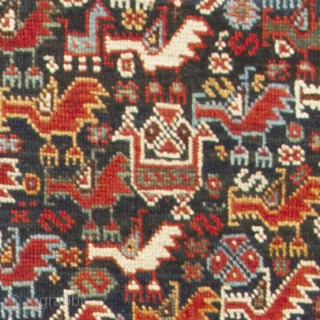Antique Khamseh rug, Arab tribe, early 20Th century. 
303 x 189cm ( 119”x 74,5”)
South Persia Tribal

An imposing classic three medallions piece, formerly part of The Kosow Collection, the most important private collection  ...