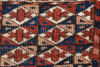 Antique Tekke Ensi, late 19th century.

166 cm x 115 cm

See more rugs in https://trybal.com.ar

Please contact direct mail: arq.abel.try@gmail.com               
