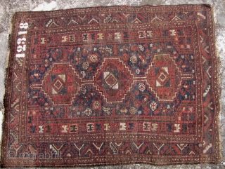 



Special Offer: Nice old Qasghai (Iranian tribal) wool rug all vegetable dyes, There are about 6, 1cm-2cm moth holes (a fixer upper). Circa late 19th to early 20th century.  L: 142cm/155in  ...