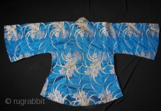 Stunning vintage/antique classic woman’s blouse circa early to mid 20th century with Chinese orchid pattern, symbolizing Spring and marital harmony. Excellent condition- clean, but could use a steam press. This is all  ...