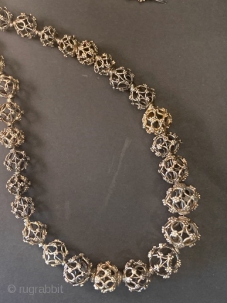 Antique Sri Lanka Silver Beads: Old Ceylonese filigree gilt silver necklace (vermeil) circa 19th century, very fine condition. Acquired in Kandy in the 1990s. Length:  91cm/36in. Bead diameters range from   ...