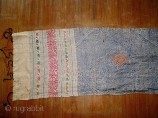 Old Lao Silk Scarf- Lao Pha Chet: Beautiful old classic Lao shoulder clothe, all natural dyes with hand spun silk threads. I picked this up on my first trip to Laos in  ...