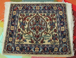 Antique Kerman bag, size: 55x35 cm, 80 knotes per 7cm                       