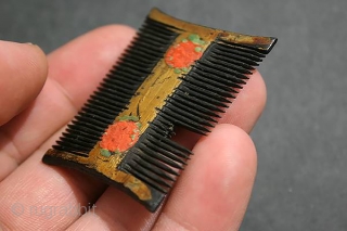 Antique Small Wooden hair comb, Qajar period, original painted, size: 48x33 mm                     
