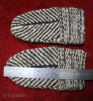 Traditional wool socks, NW of Persia, size: 23x11 cm                        