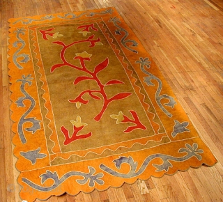 Type: UZBEKISTAN, FELT 
Origin: UZBEKISTAN 
20th century
Size/Feet & Inches: 5'0'' x 11'0'' 
Size/Meters: 1.52 x 3.35 
                