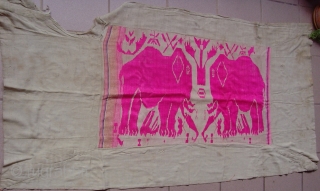 wedding and child birth body wrap/blanket. cotton supplementary weft work on cotton foundation; with natural/un dyed cotton backing.  
Xiang Koauang Province Laos.
Tai Daeng Group.
First Quarter 20th Century.
1.80 X 0.89 CM.
  