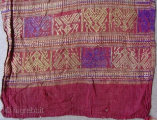 Tai Lue weaving, cotton supplementary weft with silk embroideries.
Minority group Laos and Thailand.
 Late 19 centurey
0.59 x 0.34  m
             
