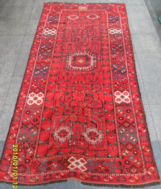 Antique Beshir Rug
Size: 285 x 145 cm.
Mail: makifhali@yahoo.com                         