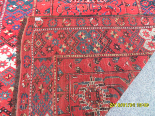 Antique Beshir Rug
Size: 285 x 145 cm.
Mail: makifhali@yahoo.com                         