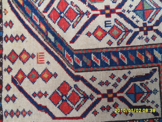Antique Marashali Rug
Size: 140 x 110 cm.
Mail: makifhali@yahoo.com