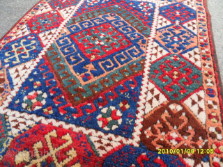 Antique Small Anatolian Bergama Karakecili Rug
Size: 130 x 90 cm. 
Mail: makifhali@yahoo.com                     