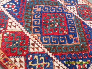 Antique Small Anatolian Bergama Karakecili Rug
Size: 130 x 90 cm. 
Mail: makifhali@yahoo.com                     