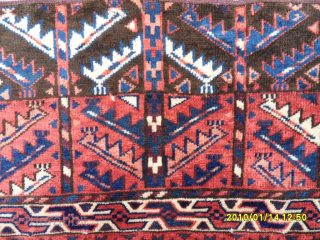 Antique Turkmen Ensi Rug
Size: 170 x 147 cm.
Mail: makifhali@yahoo.com