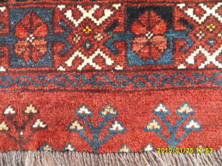 Antique Ersari Rug
Size: 150 x 85 cm.
Mail: makifhali@yahoo.com                         