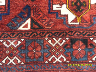Antique Ersari Rug
Size: 150 x 85 cm.
Mail: makifhali@yahoo.com                         