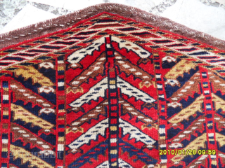 Antique Turkmen Asmalyk
Size: 103 x 62 cm.
Mail: makifhali@yahoo.com