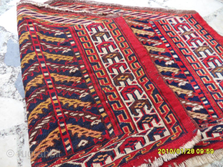 Antique Turkmen Asmalyk
Size: 103 x 62 cm.
Mail: makifhali@yahoo.com
