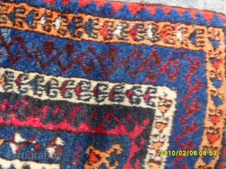 Antique Konya Cihanbeyli Kurdish Rug Size:133 x 105 cm. Mail: makifhali@yahoo.com                      