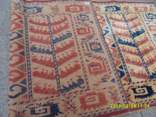 Turkmen Asmalyk 30-40 years old
Size: 145 x 70 cm.
Mail: makifhali@yahoo.com                       