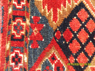 Antique Ersari Beshir
Size: 157 x 48 cm.
Mail: makifhali@yahoo.com