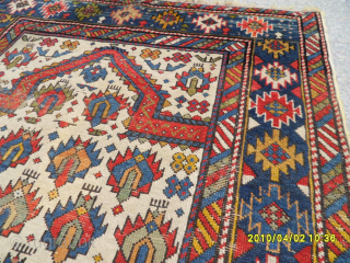 Antique Shirvan Rug
Size: 130 x 92 cm.
Mail: makifhali@yahoo.com