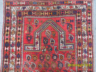 Antique Caucasian Marashali Rug
Size: 185 x 125 cm.
Mail: makifhali@yahoo.com