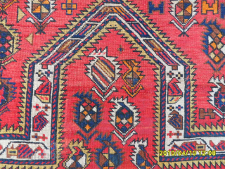 Antique Caucasian Marashali Rug
Size: 185 x 125 cm.
Mail: makifhali@yahoo.com