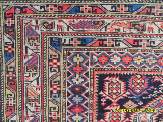 Antique Caucasian Marashali Rug
Size: 140 x 115 cm.
Mail: makifhali@yahoo.com                        