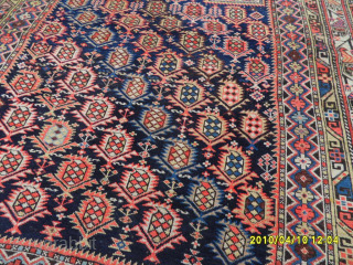 Antique Caucasian Marashali Rug
Size: 140 x 115 cm.
Mail: makifhali@yahoo.com                        